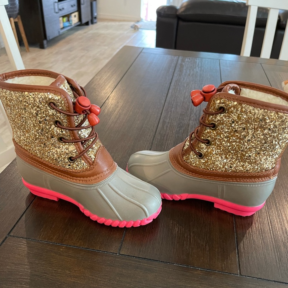 Girls size 12 boots